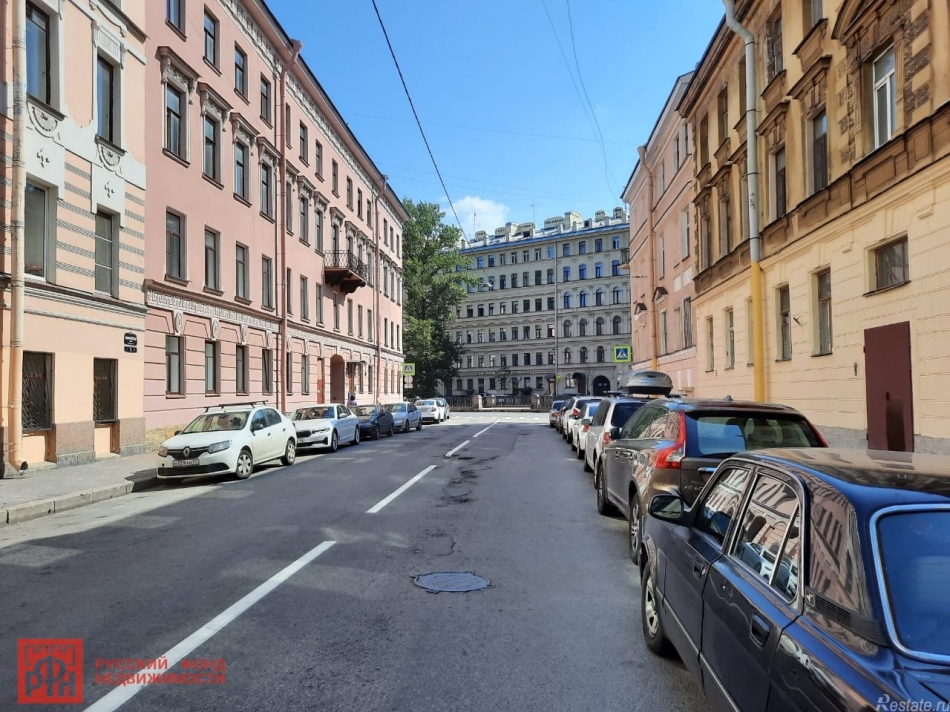 Продажа 4-комн квартиры на вторичном рынке Казначейская ул. ,  д. 5