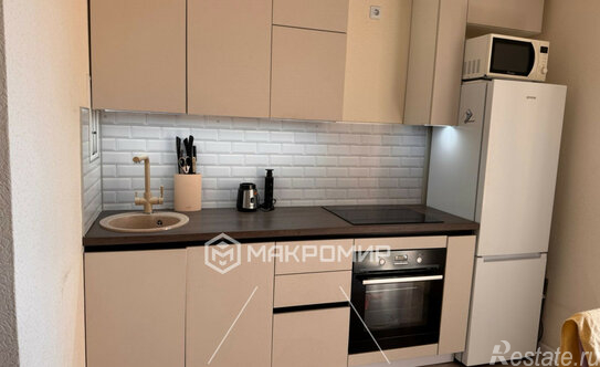 Продажа 2-комн квартиры на вторичном рынке Русановская ул,  д. 18 к6