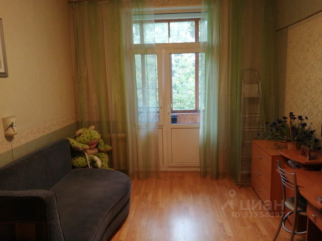 Продажа 2-комн квартиры на вторичном рынке улица 10-я Соколиной Горы,  д. 12