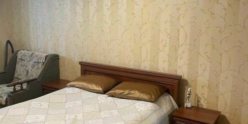 3-комн квартира улица Грекова,  д. 7