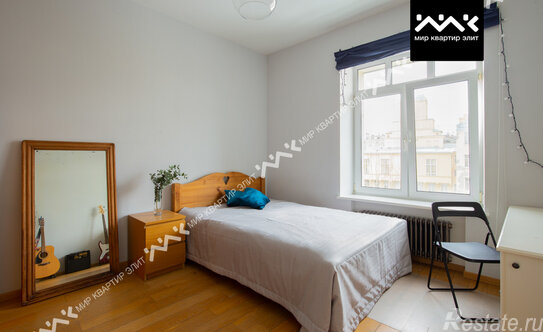 Продажа 3-комн квартиры на вторичном рынке Зверинская улица,  д. 22