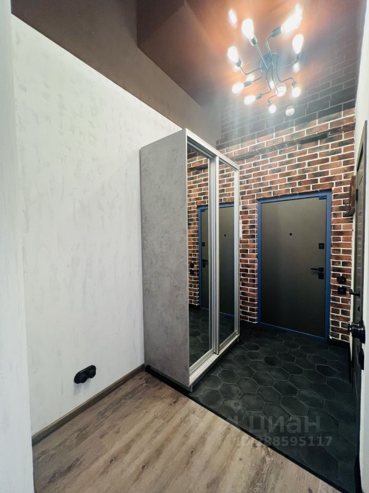 Аренда 1-комн квартиры на вторичном рынке Мосфильмовская улица, 98к2