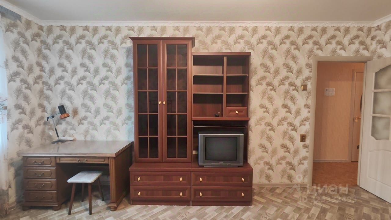 Аренда 2-комн квартиры на вторичном рынке Звенигород, улица Макарова, 19к2