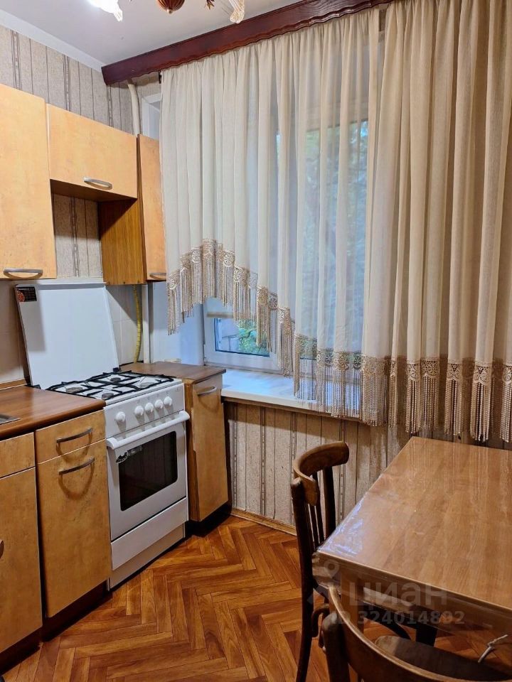 Аренда 2-комн квартиры на вторичном рынке Судостроительная улица, 1