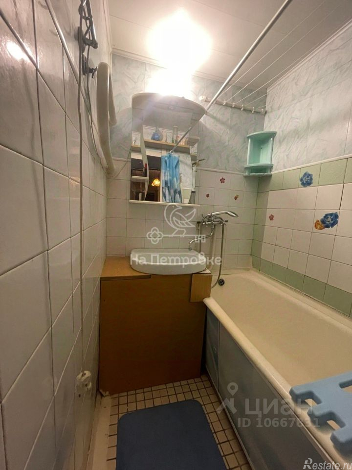 Продажа 3-комн квартиры на вторичном рынке Елецкая улица,  д. 35 к2А