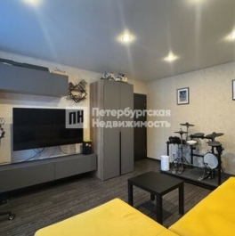 Продажа 1-комн квартиры на вторичном рынке ул Ярослава Гашека,  д. 12/100