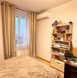 Продажа 3-комн квартиры на вторичном рынке проспект Авиаконструкторов,  д. 13