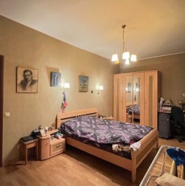 Продажа 3-комн квартиры на вторичном рынке Бассейная ул
