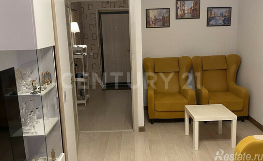 Продажа 1-комн квартиры на вторичном рынке Русановская ул,  д. 17 к3