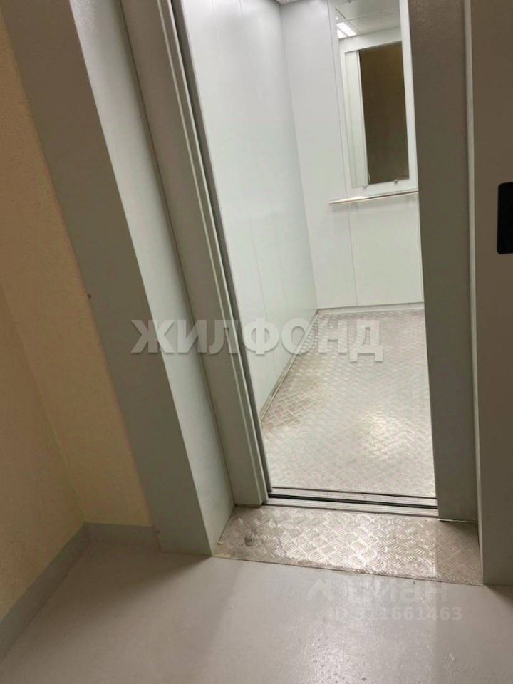 Продажа 3-комн квартиры на вторичном рынке пос. Романовка, 33