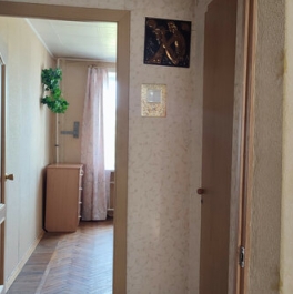 Продажа 3-комн квартиры на вторичном рынке улица Хлопина,  д. 7 к1