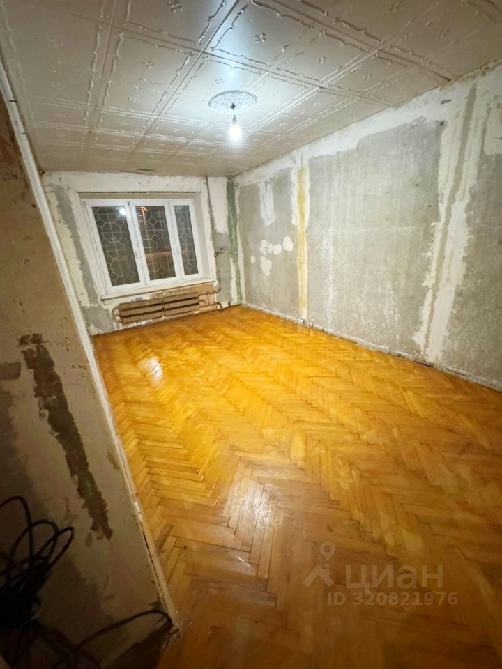 Продажа 3-комн квартиры на вторичном рынке Чертановская улица, 3К2