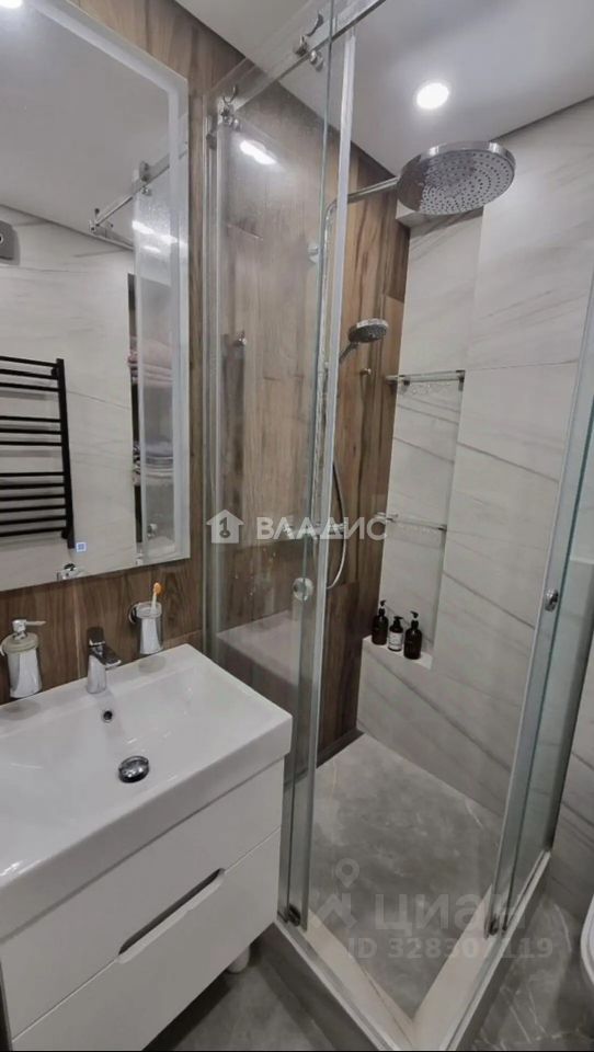 Продажа 4-комн квартиры на вторичном рынке улица Лавриненко, 13к2
