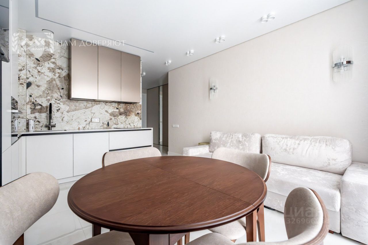 Продажа 2-комн квартиры на вторичном рынке Лисичанская улица,  д. 15