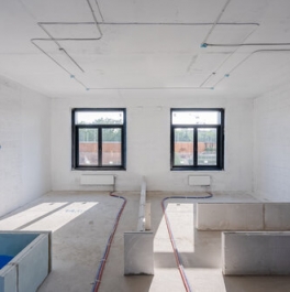 Продажа 3-комн квартиры на вторичном рынке улица Академика Королёва,  д. 21