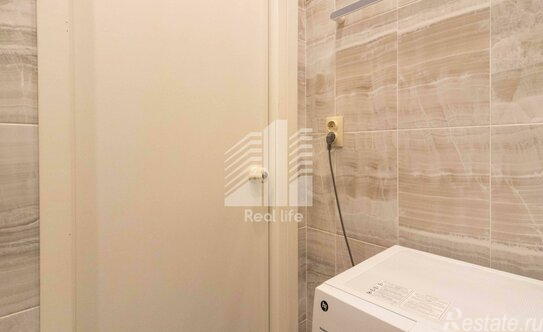 Продажа 2-комн квартиры на вторичном рынке Домодедово, улица Корнеева,  д. 2