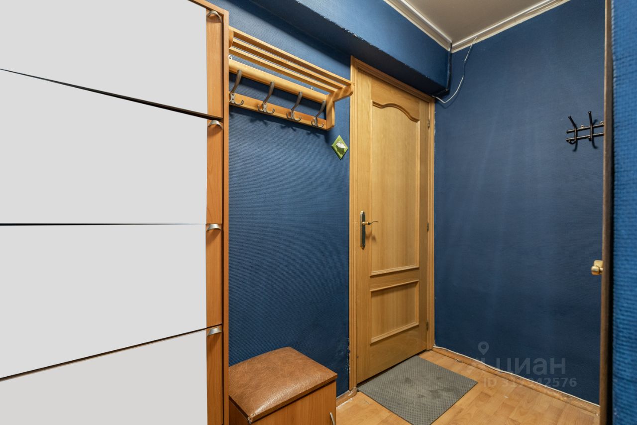 Продажа 1-комн квартиры на вторичном рынке Байкальская улица, 43