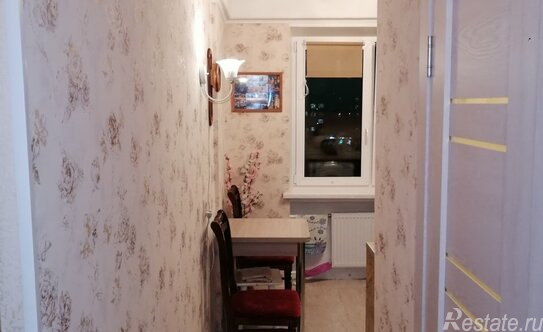 Продажа 1-комн квартиры на вторичном рынке Колпино г, Братьев Радченко ул,  д. 25