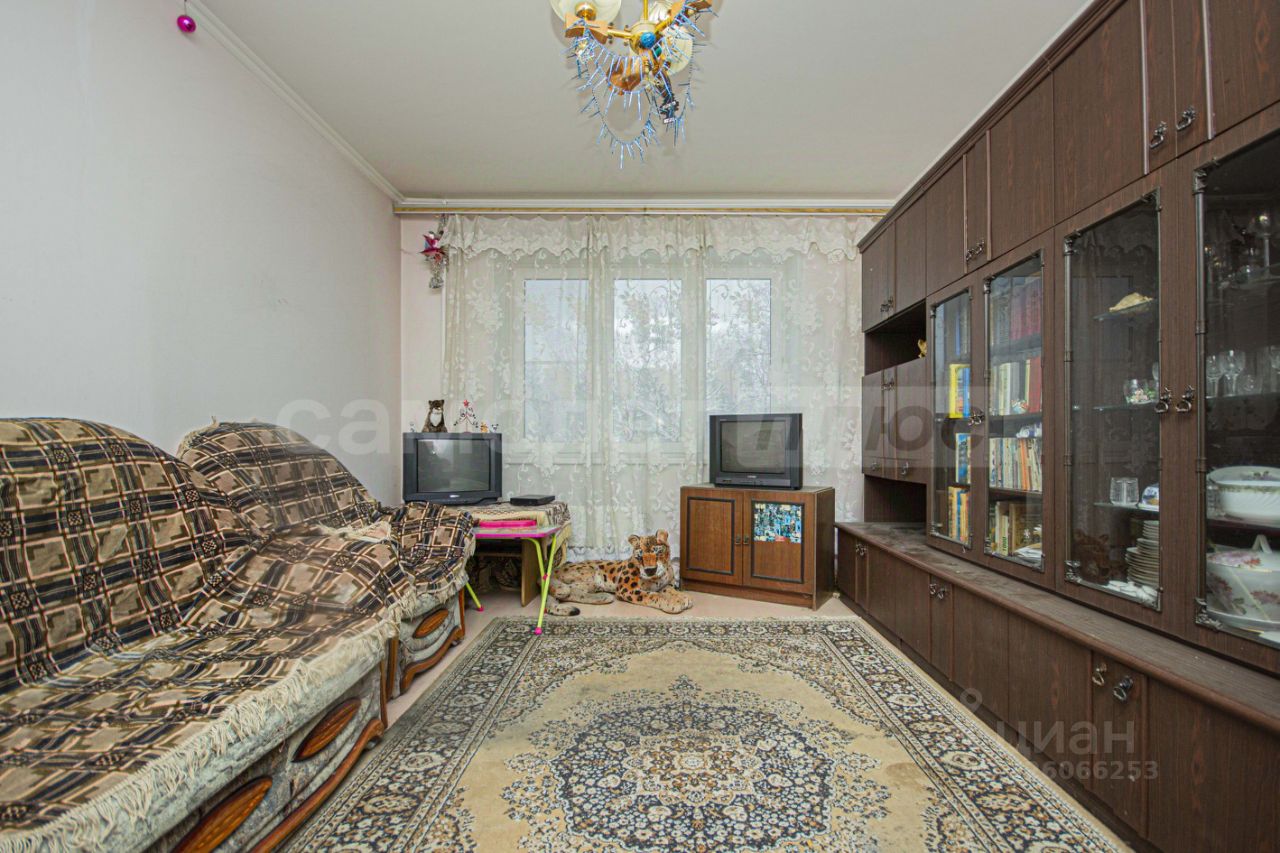 Продажа 3-комн квартиры на вторичном рынке д. Головково, 9