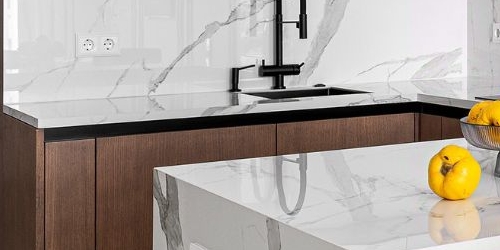 3-комн квартира улица Казакова, 7