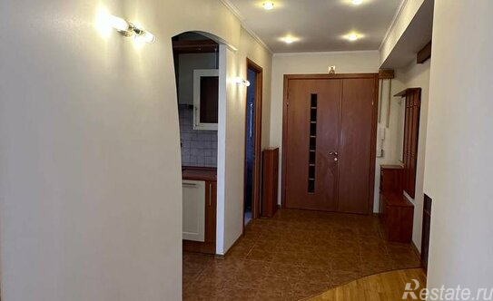 Продажа 4-комн квартиры на вторичном рынке Петергоф г, Эрлеровский б-р,  д. 10