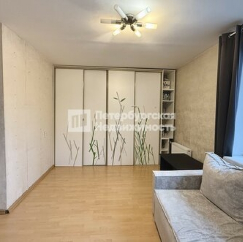 2-комн квартира улица Лёни Голикова,  д. 18