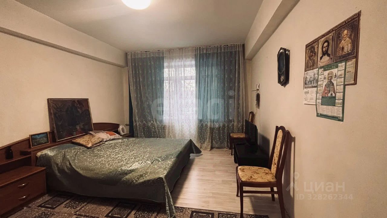 Продажа 2-комн квартиры на вторичном рынке пос. Барвиха,  д. 10