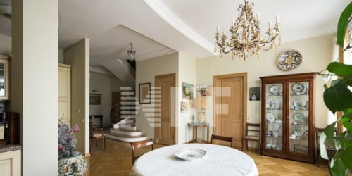 5-комн квартира Толмачевский М. пер,  д. 8 с1