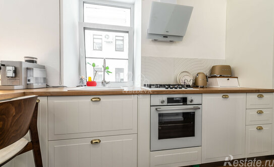 Продажа 2-комн квартиры на вторичном рынке Московский пр-кт,  д. 147