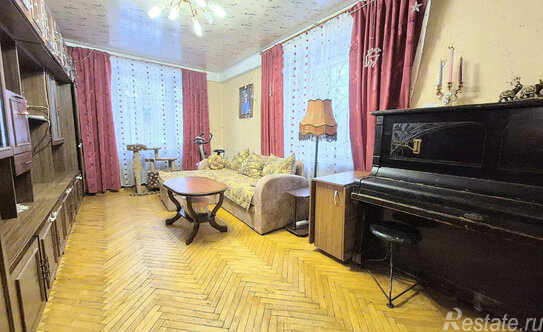 Продажа 4-комн квартиры на вторичном рынке проспект Сизова,  д. 20 к2