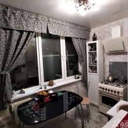 Продажа 4-комн квартиры на вторичном рынке Бухарестская ул,  д. 86,  к. 1