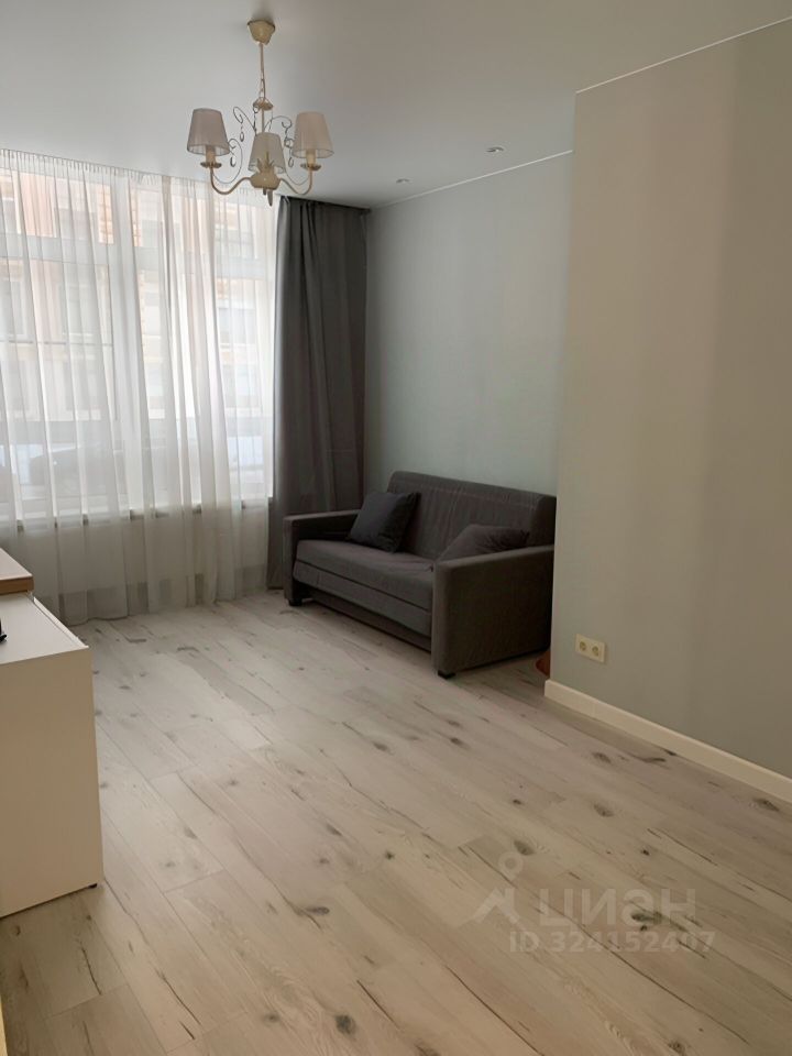 Продажа 1-комн квартиры на вторичном рынке Новогорск мкр, улица Ивановская, 5к1