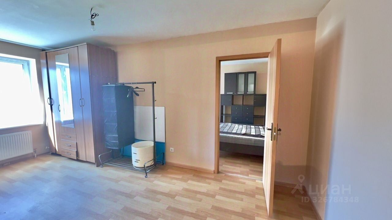 Продажа 2-комн квартиры на вторичном рынке Сясьстрой, улица Петра Лаврова, 12