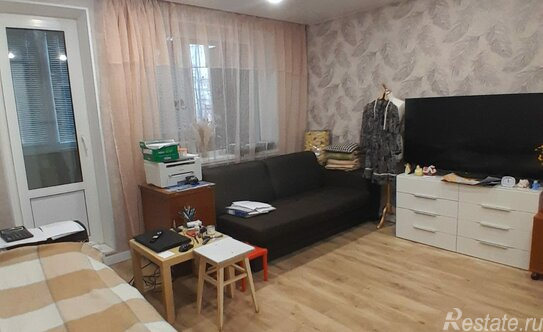 Продажа 3-комн квартиры на вторичном рынке проспект Авиаконструкторов