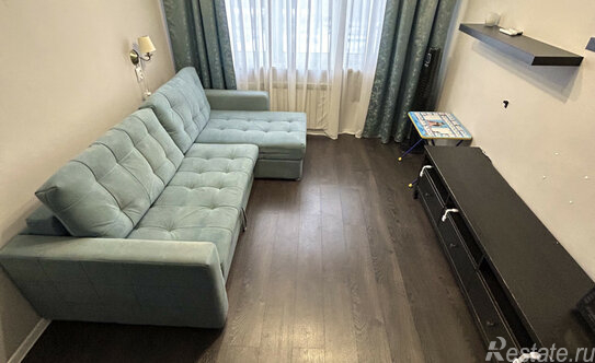 Продажа 2-комн квартиры на вторичном рынке Байконурская улица