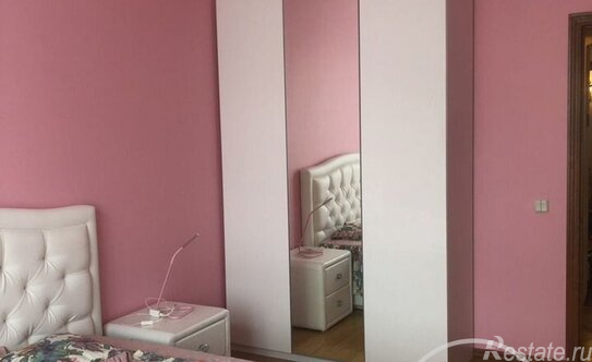 Продажа 4-комн квартиры на вторичном рынке улица Всеволода Вишневского