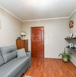 Продажа 4-комн квартиры на вторичном рынке ул Латышских Стрелков,  д. 5,  к. 2