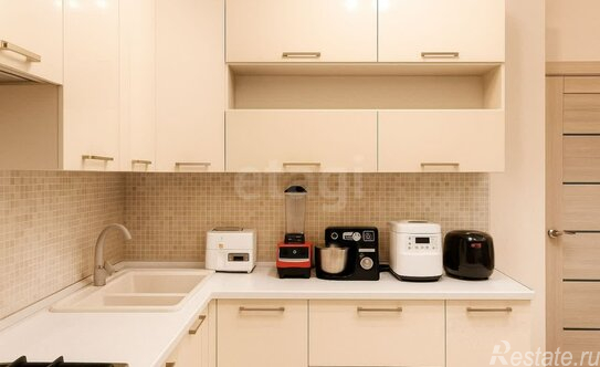 Продажа 3-комн квартиры на вторичном рынке Кожуховский 1-й проезд,  д. 19,  к. 2