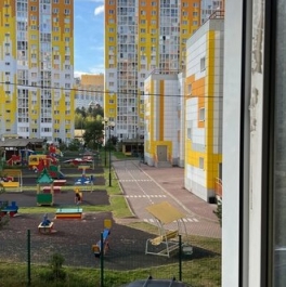 Продажа 2-комн квартиры на вторичном рынке Солнечногорск, Трёхсвятская улица,  д. 18