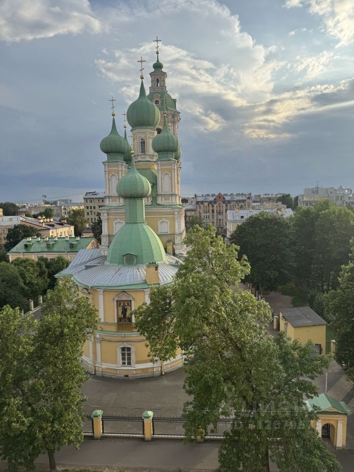 Продажа 2-комн квартиры на вторичном рынке 6-я Васильевского острова линия, 47