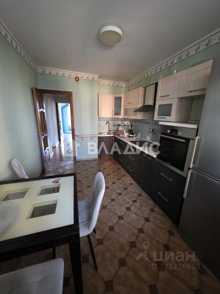 Продажа 2-комн квартиры на вторичном рынке Большая Очаковская улица, 28