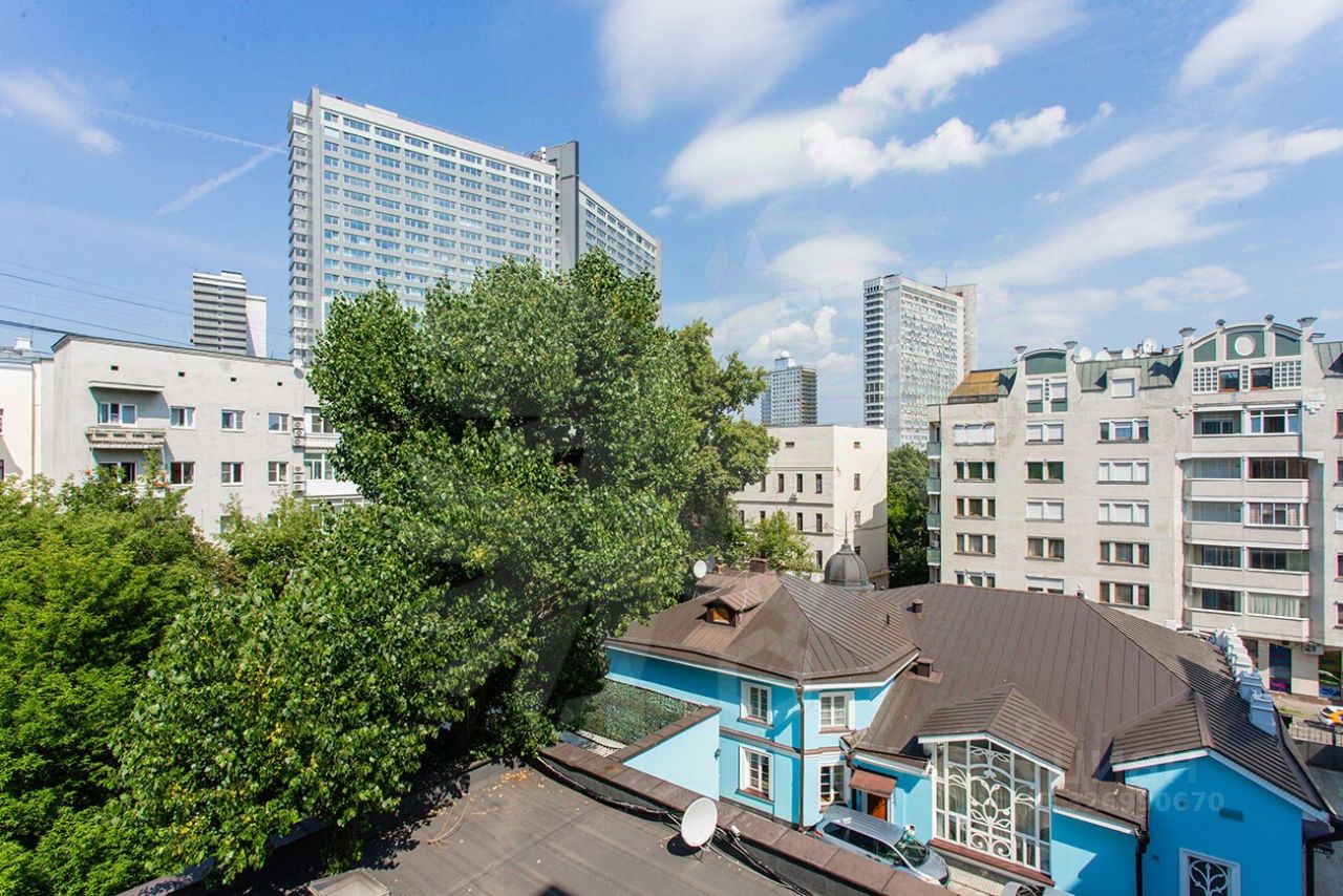 Продажа 3-комн квартиры на вторичном рынке улица Арбат, 24