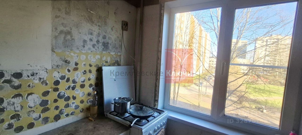 Продажа 3-комн квартиры на вторичном рынке улица Замшина, 35