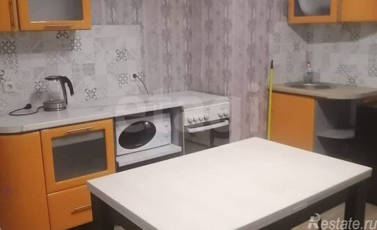 Аренда 1-комн квартиры на вторичном рынке Загребский бульвар,  д. 9