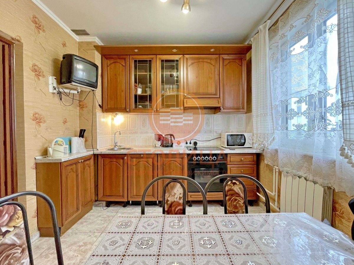 Аренда 3-комн квартиры на вторичном рынке улица Санникова, 11к1