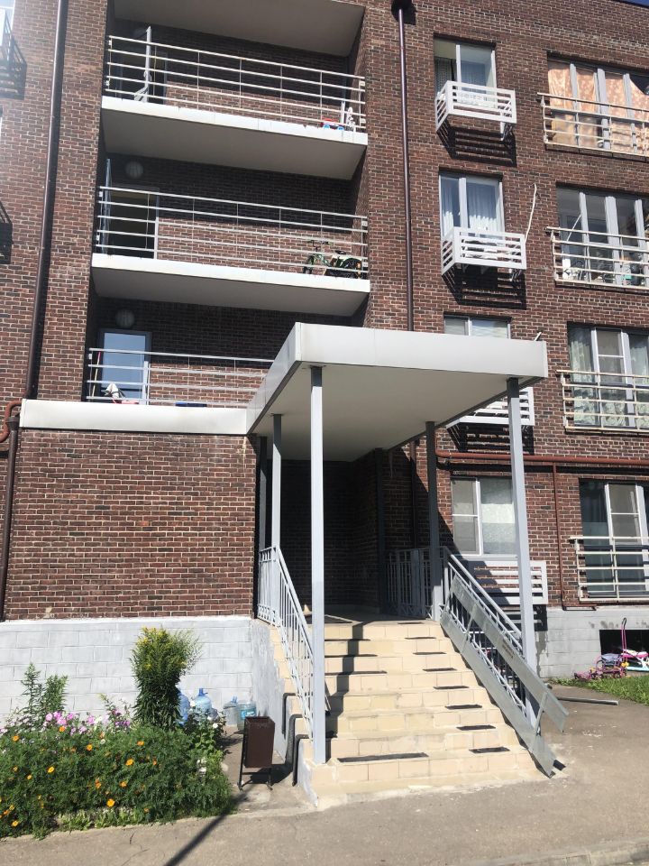 Продажа 2-комн квартиры на вторичном рынке Сабурово пгт, улица Луговая, 7