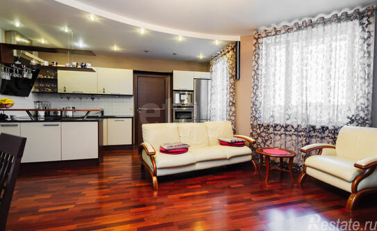 Продажа 4-комн квартиры на вторичном рынке Славы пр-кт,  д. 52,  к. 1