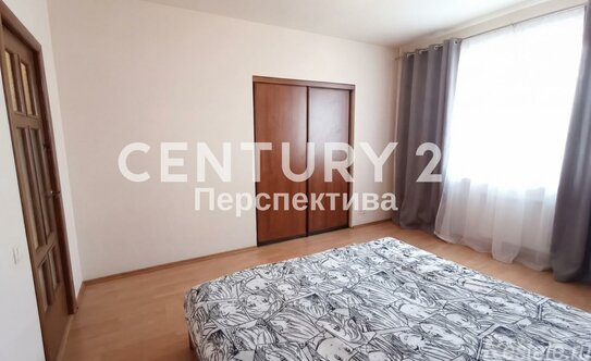 Продажа 4-комн квартиры на вторичном рынке Братиславская улица