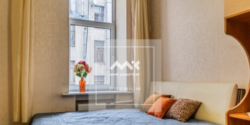 4-комн квартира Большой ПС пр-кт,  д. 74