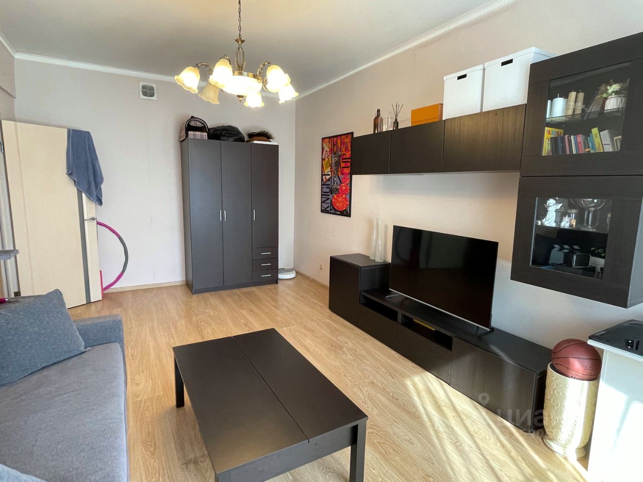 Продажа 2-комн квартиры на вторичном рынке Лесная улица, 63с1